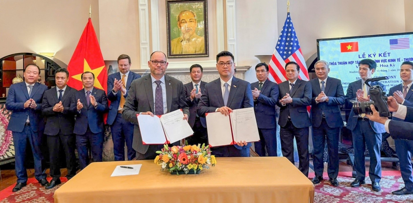 Petrovietnam Enhances Economic and Trade Cooperation with US Partners”